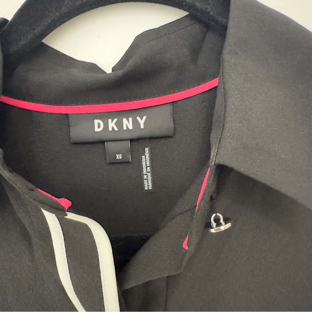 DKNY Black Long Sleeve Blouse XS – Button Down Office Work Shirt Career Top - Picture 2 of 6
